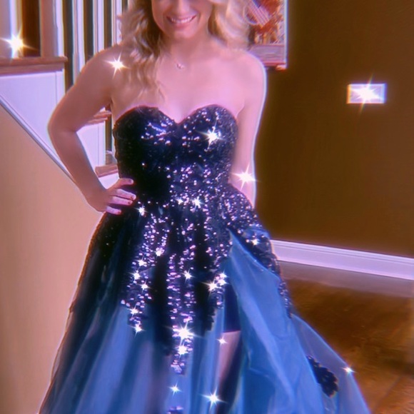 NWOT Navy Blue Blush Brand Formal Dress. - Picture 5 of 5